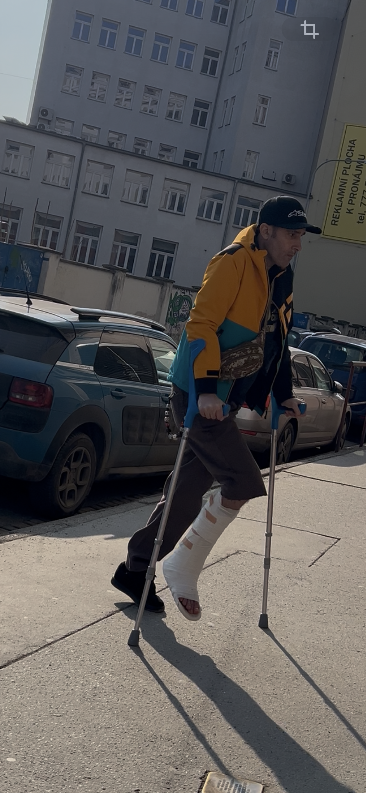 Man slc crutching video